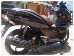 PCX 125i-Black-S- (5)