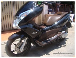 PCX 125i-Black-S- (7)